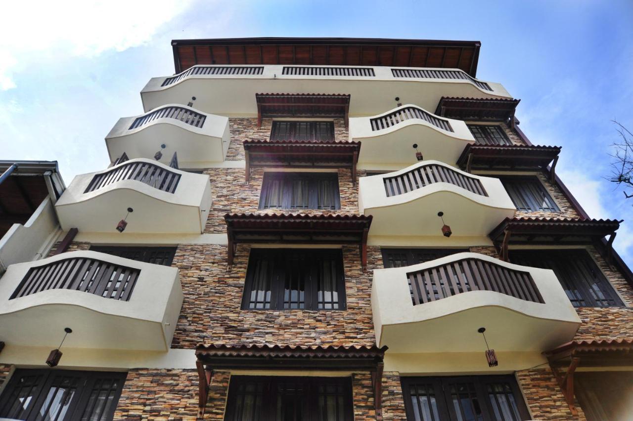 Prestige Court Residencies Hotell Dehiwala-Mount Lavinia Exteriör bild