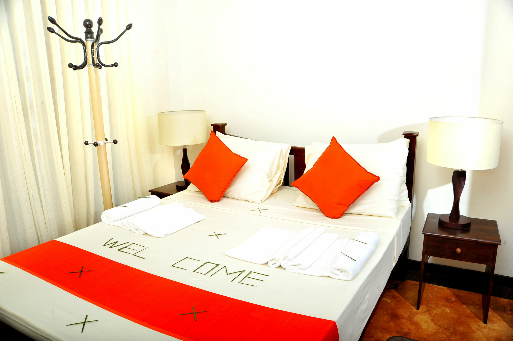 Prestige Court Residencies Hotell Dehiwala-Mount Lavinia Exteriör bild