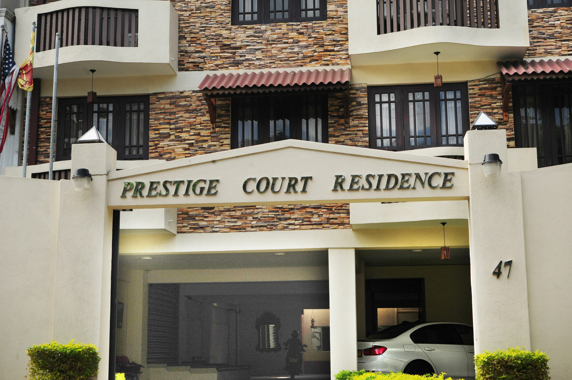 Prestige Court Residencies Hotell Dehiwala-Mount Lavinia Exteriör bild