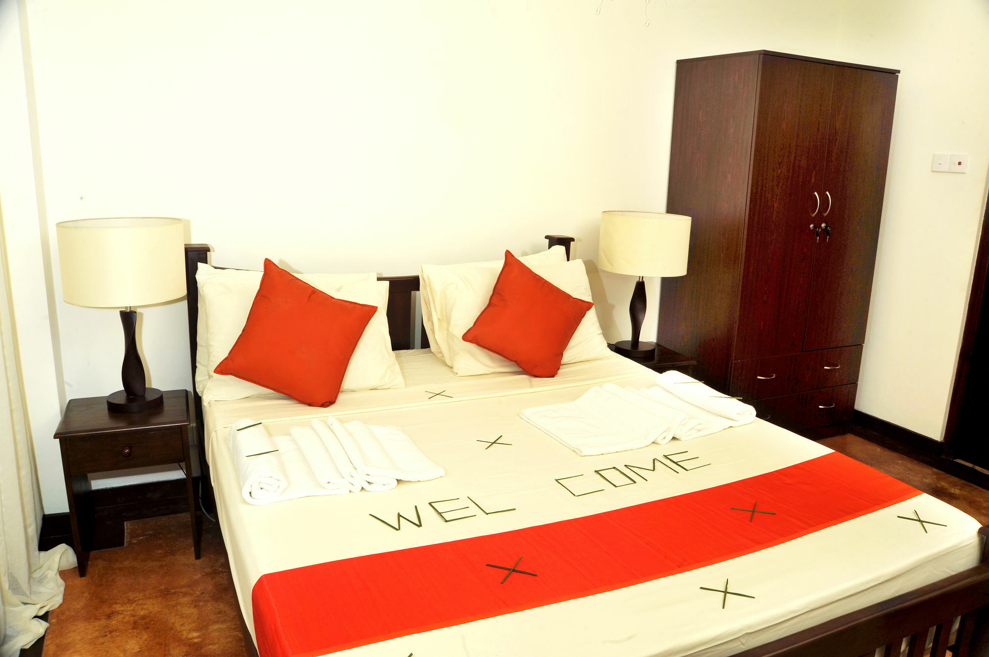 Prestige Court Residencies Hotell Dehiwala-Mount Lavinia Exteriör bild